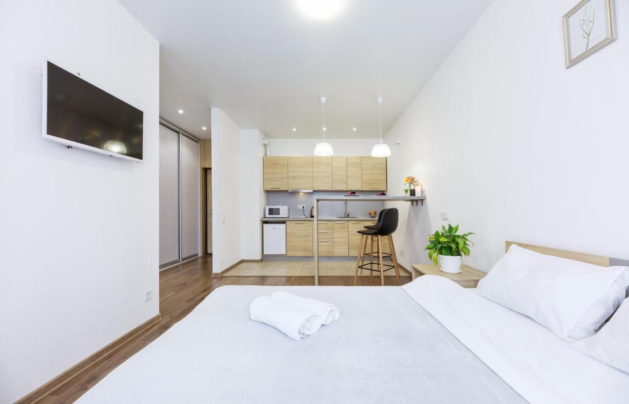 Nyvky Like Home - Studio - Apt 20 Kiev Extérieur photo